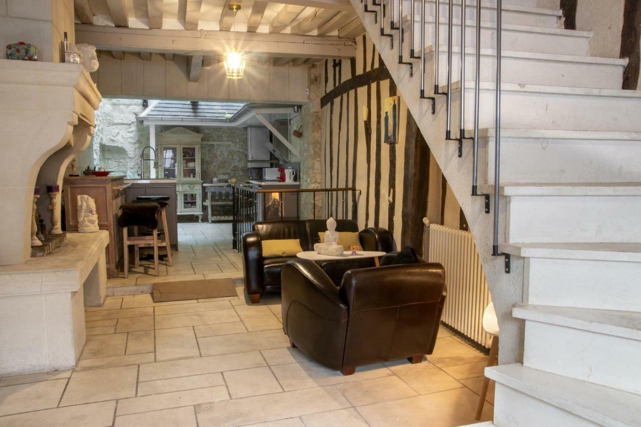 Aux Patissiers Hotel Compiègne Kültér fotó