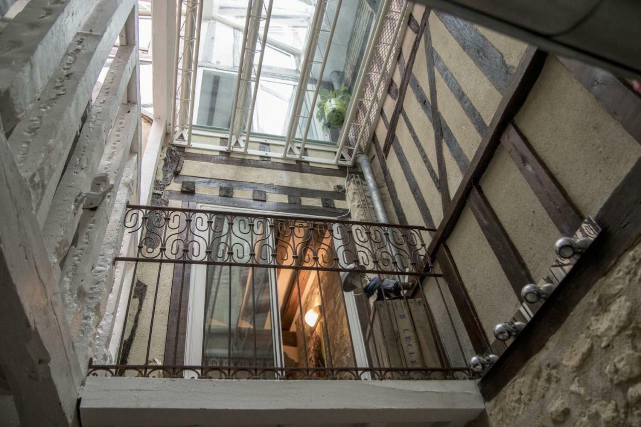 Aux Patissiers Hotel Compiègne Kültér fotó